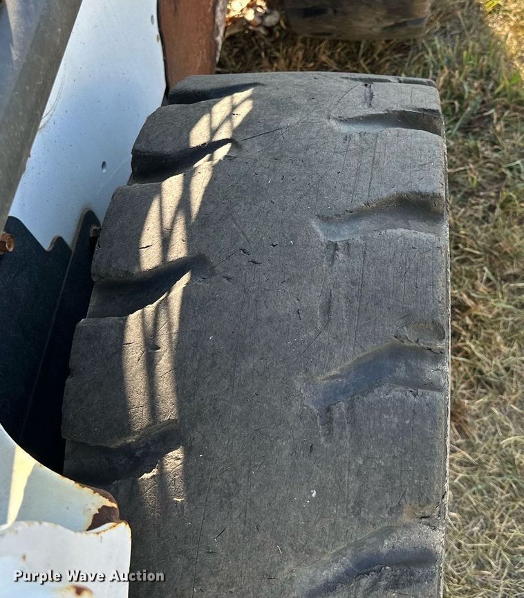 image for item MQ9458 2019 Bobcat S550  skid steer loader