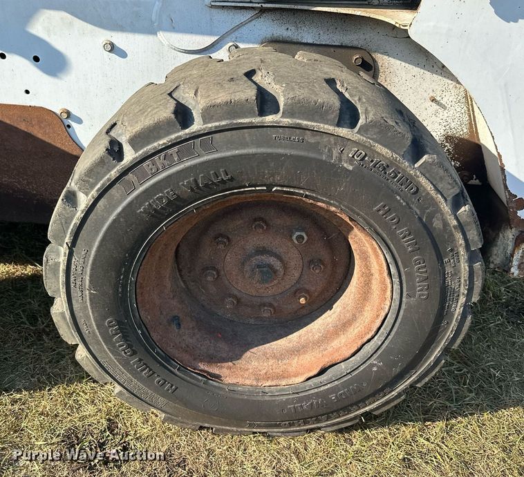 image for item MQ9458 2019 Bobcat S550  skid steer loader