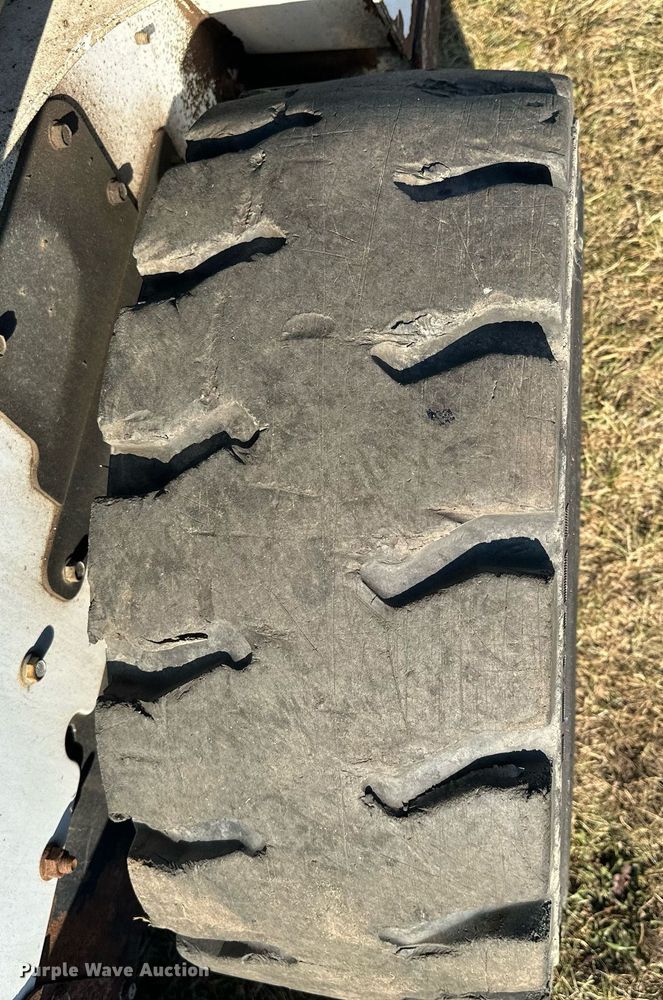 image for item MQ9458 2019 Bobcat S550  skid steer loader