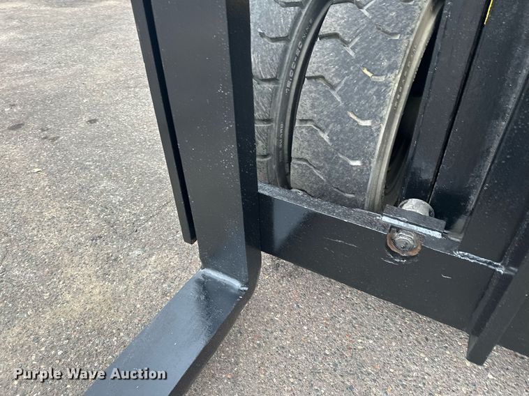 image for item MQ9463 Hyster H300B  forklift