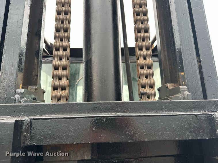 image for item MQ9463 Hyster H300B  forklift