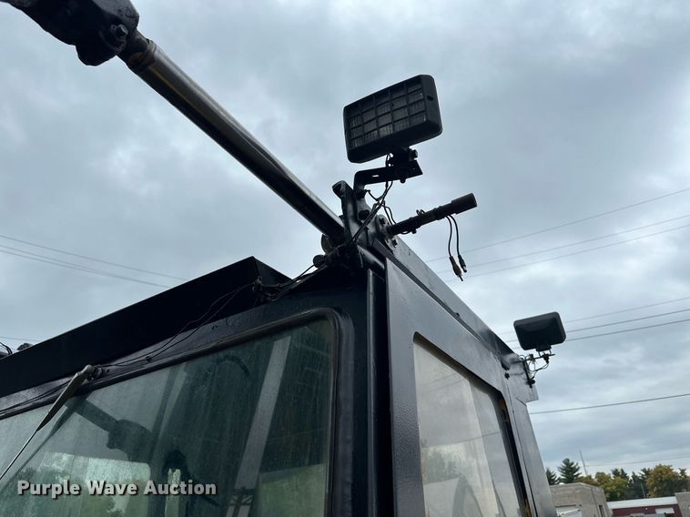 image for item MQ9463 Hyster H300B  forklift