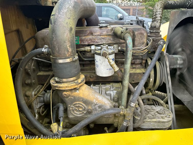 image for item MQ9463 Hyster H300B  forklift