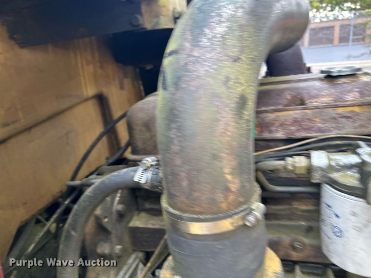 image for item MQ9463 Hyster H300B  forklift