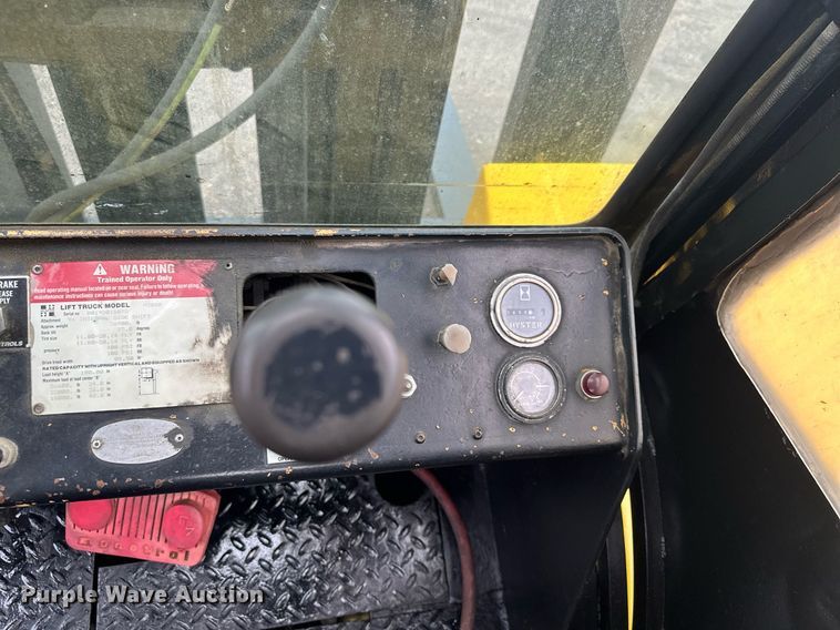 image for item MQ9463 Hyster H300B  forklift