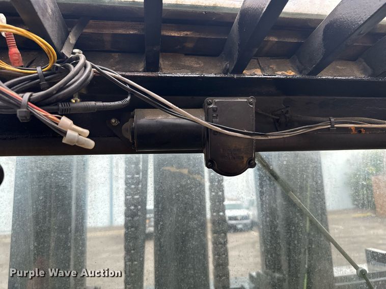 image for item MQ9463 Hyster H300B  forklift