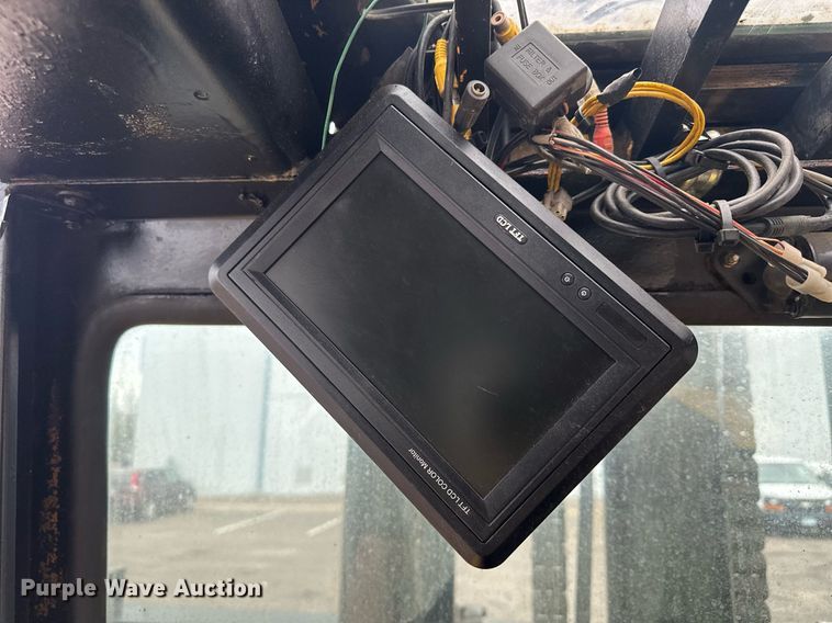 image for item MQ9463 Hyster H300B  forklift