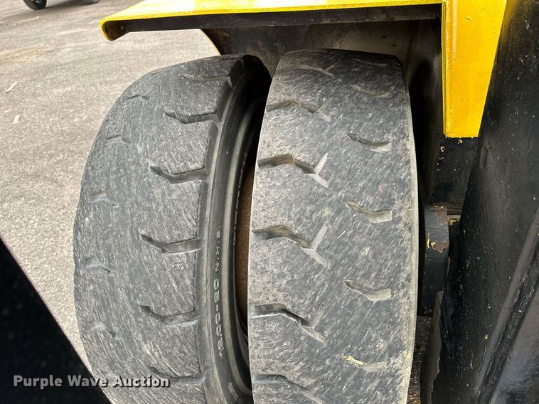 image for item MQ9463 Hyster H300B  forklift