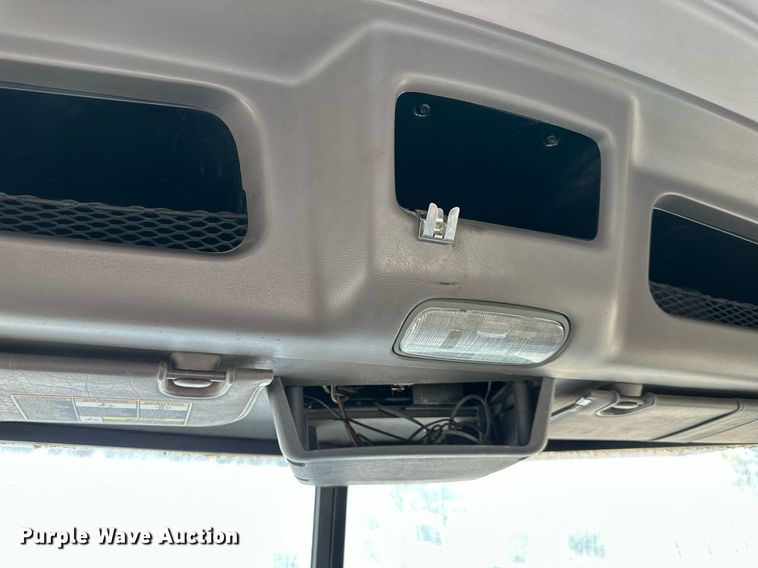 image for item MU9106 2014 Peterbilt 389  semi truck