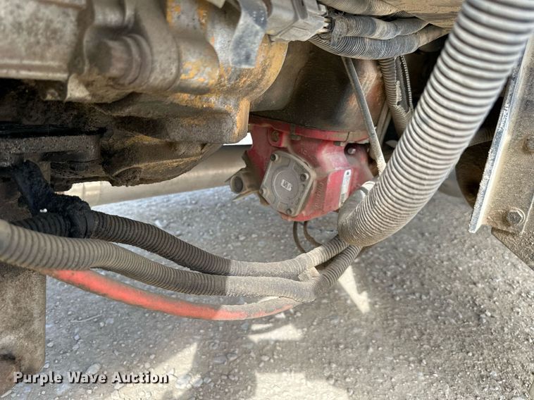 image for item MU9106 2014 Peterbilt 389  semi truck