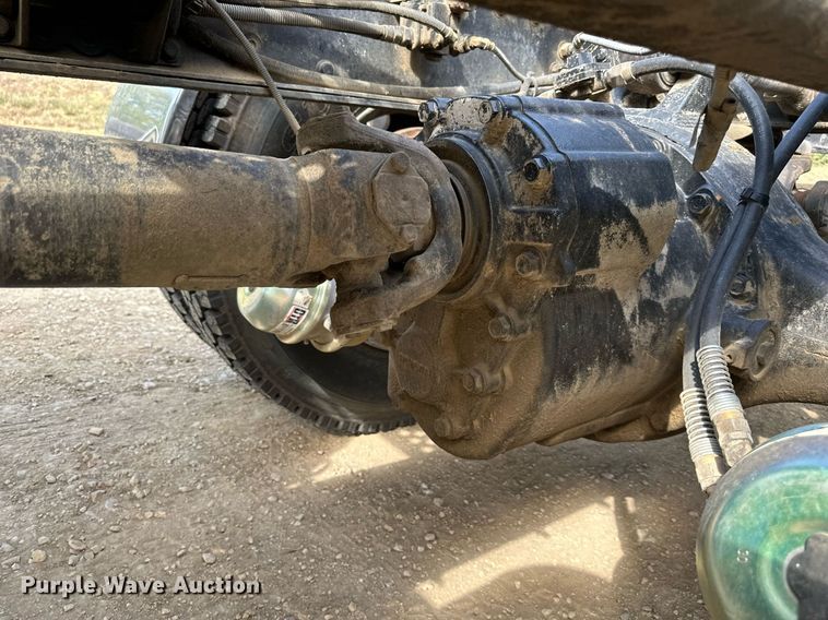 image for item MU9106 2014 Peterbilt 389  semi truck