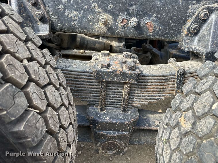 image for item MU9106 2014 Peterbilt 389  semi truck