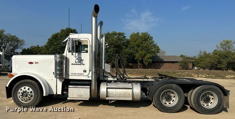 image for item MU9108 1997 Peterbilt 379  semi truck