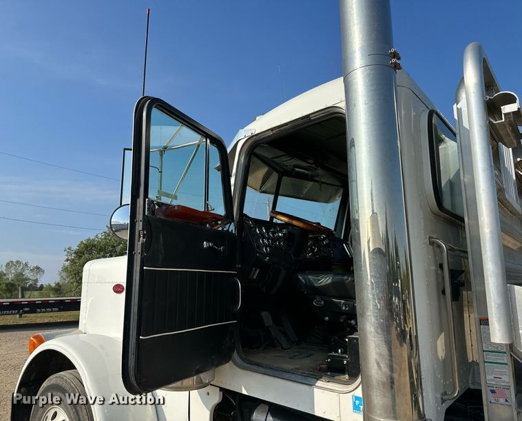 image for item MU9108 1997 Peterbilt 379  semi truck