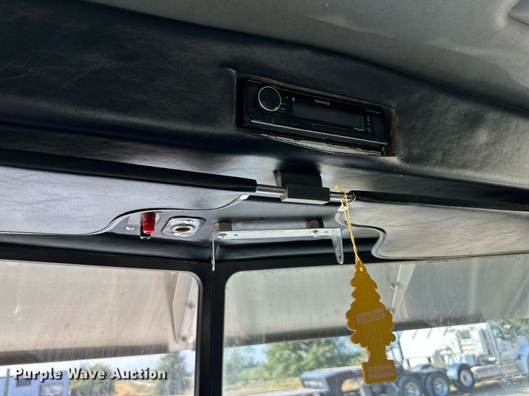 image for item MU9108 1997 Peterbilt 379  semi truck