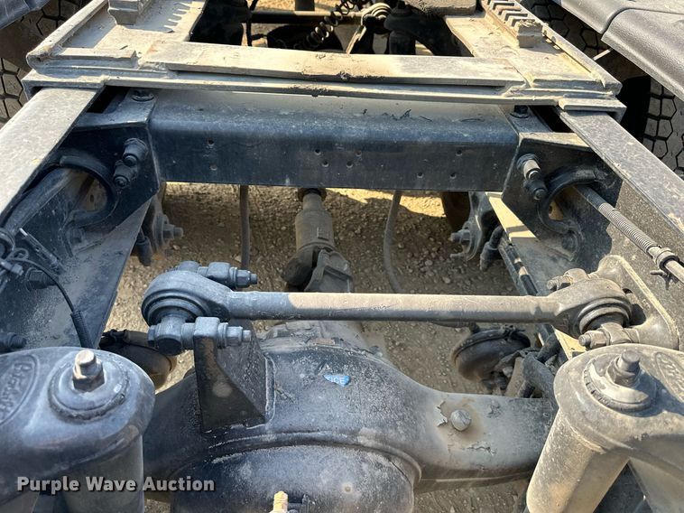 image for item MU9108 1997 Peterbilt 379  semi truck