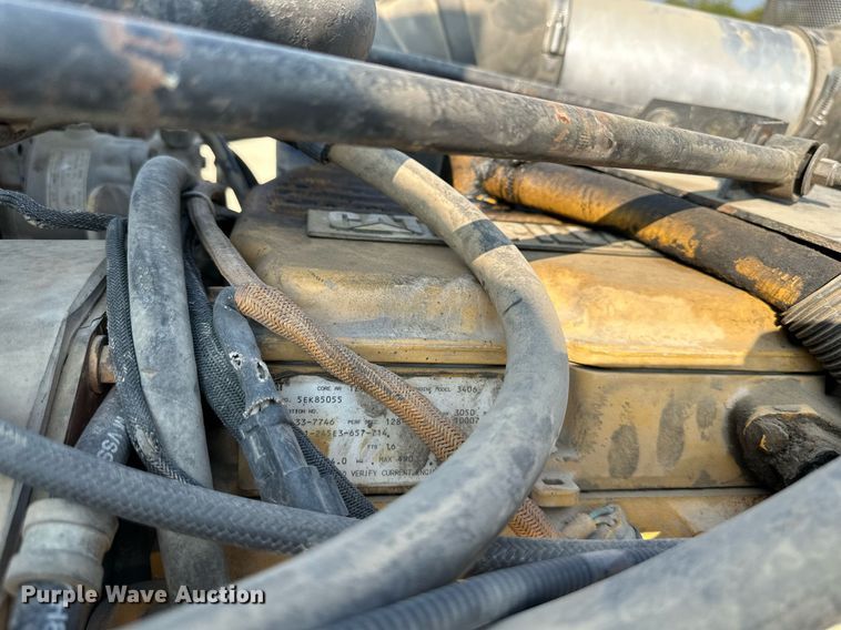 image for item MU9108 1997 Peterbilt 379  semi truck