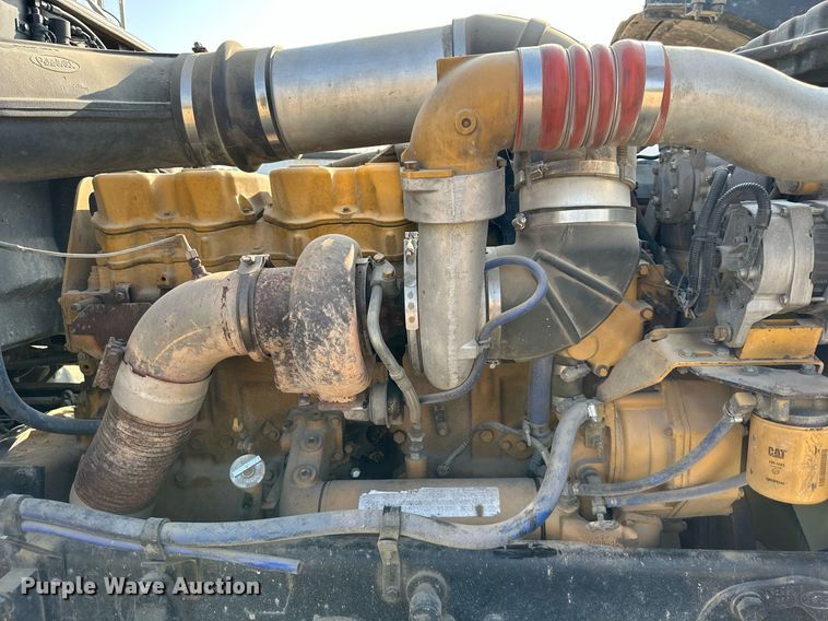 image for item MU9108 1997 Peterbilt 379  semi truck