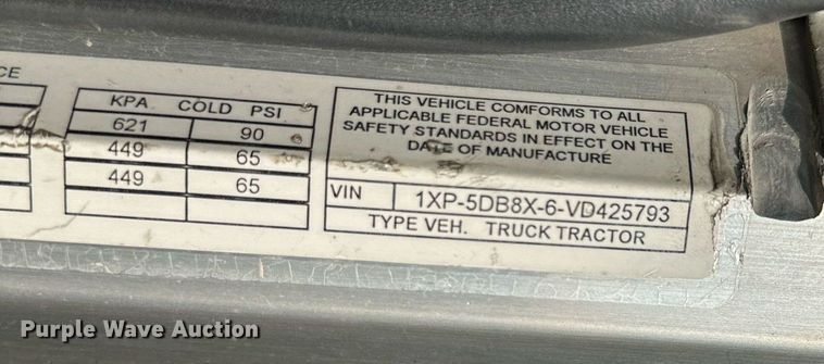 image for item MU9108 1997 Peterbilt 379  semi truck