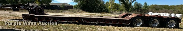 image for item MU9110 2000 Trail King TK110HDG-533  lowboy equipment trailer