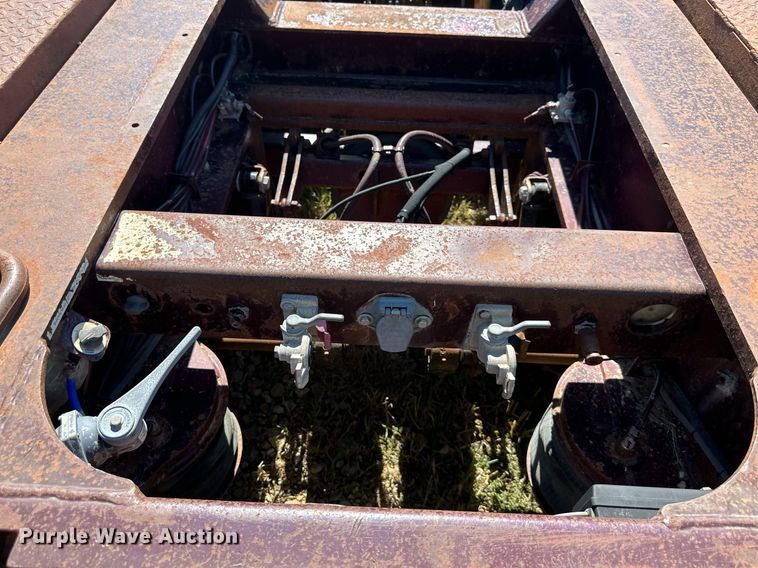 image for item MU9110 2000 Trail King TK110HDG-533  lowboy equipment trailer