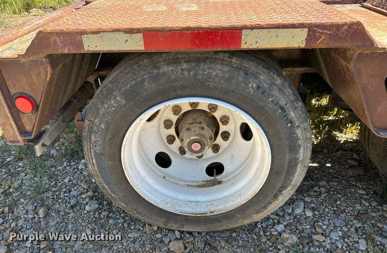 image for item MU9110 2000 Trail King TK110HDG-533  lowboy equipment trailer