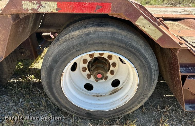 image for item MU9110 2000 Trail King TK110HDG-533  lowboy equipment trailer