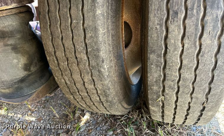 image for item MU9110 2000 Trail King TK110HDG-533  lowboy equipment trailer