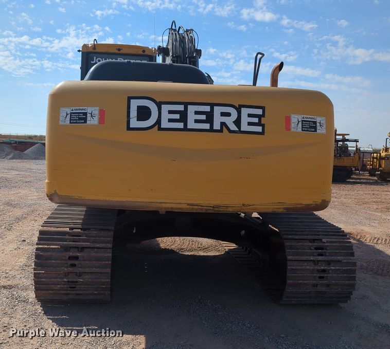 image for item MX9434 2011 John Deere 200D LC excavator