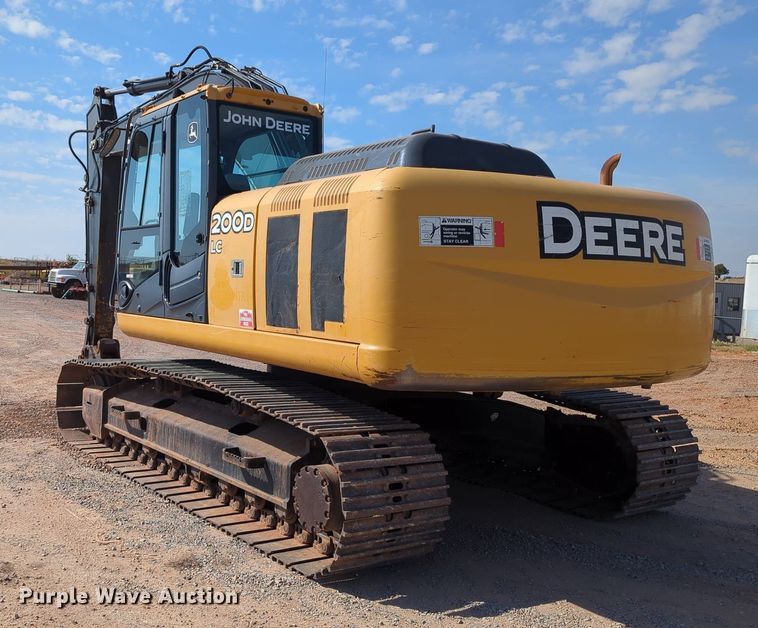 image for item MX9434 2011 John Deere 200D LC excavator