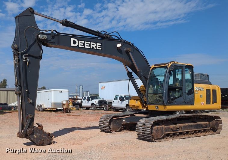 image for item MX9434 2011 John Deere 200D LC excavator