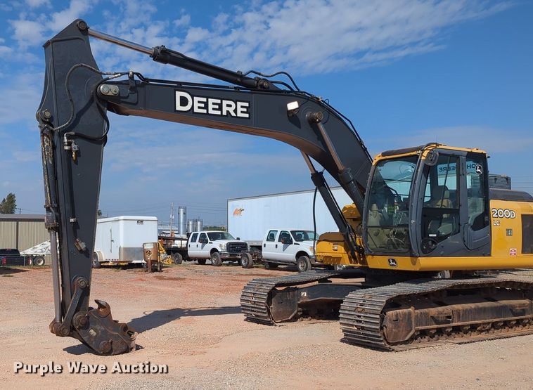 image for item MX9434 2011 John Deere 200D LC excavator