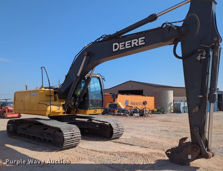 image for item MX9434 2011 John Deere 200D LC excavator