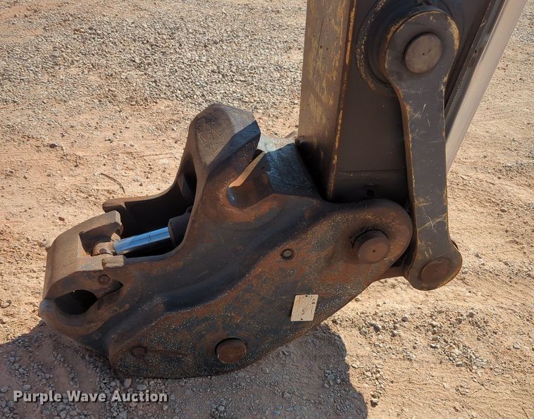 image for item MX9434 2011 John Deere 200D LC excavator