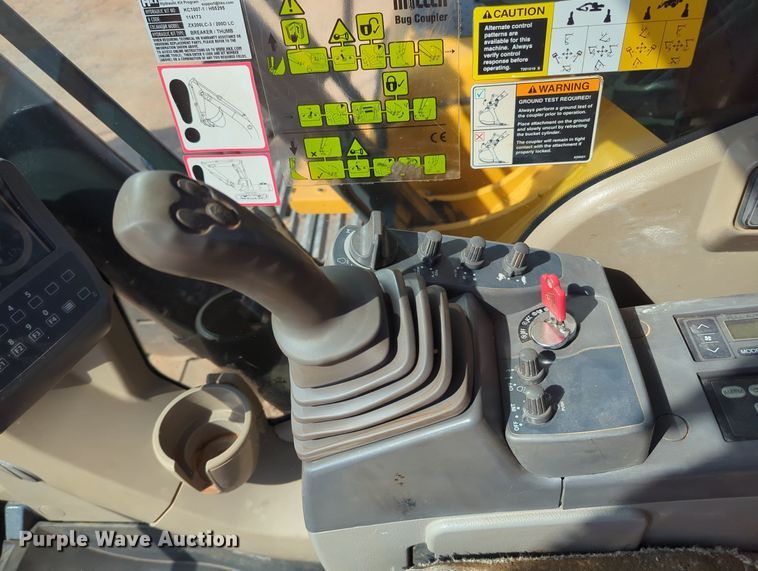 image for item MX9434 2011 John Deere 200D LC excavator