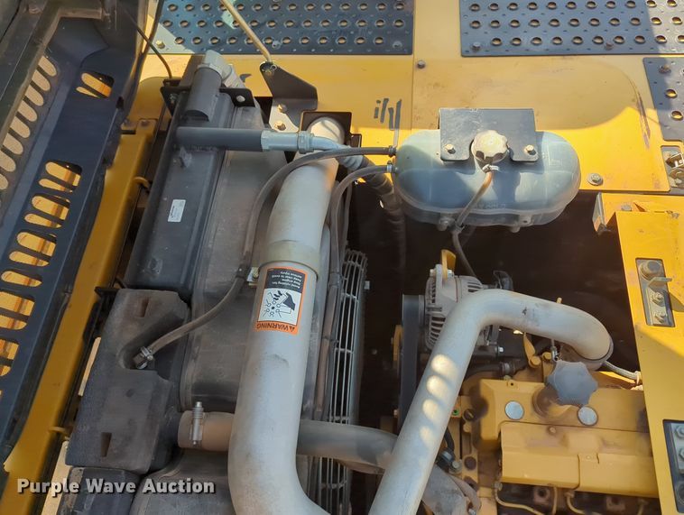 image for item MX9434 2011 John Deere 200D LC excavator