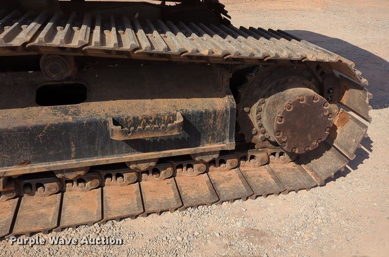 image for item MX9434 2011 John Deere 200D LC excavator