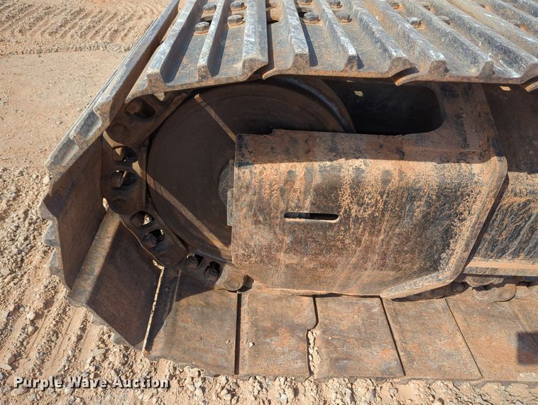 image for item MX9434 2011 John Deere 200D LC excavator