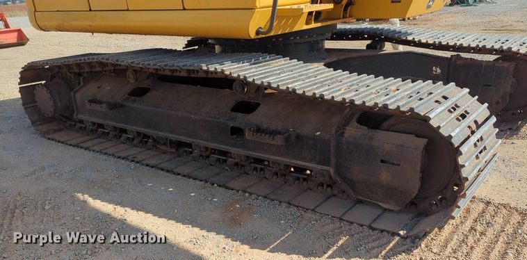 image for item MX9434 2011 John Deere 200D LC excavator