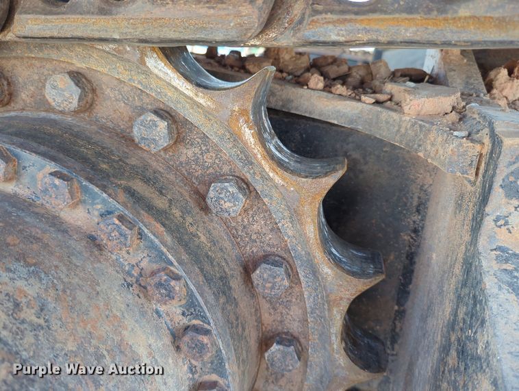 image for item MX9434 2011 John Deere 200D LC excavator