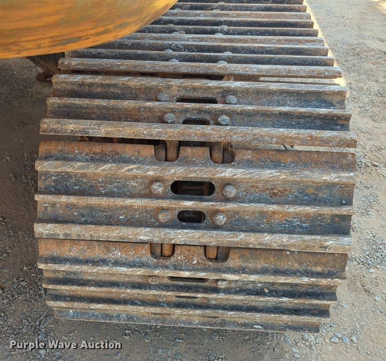 image for item MX9434 2011 John Deere 200D LC excavator