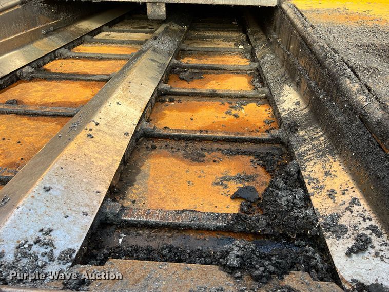 image for item NA9177 2018 Volvo P7170B  paver