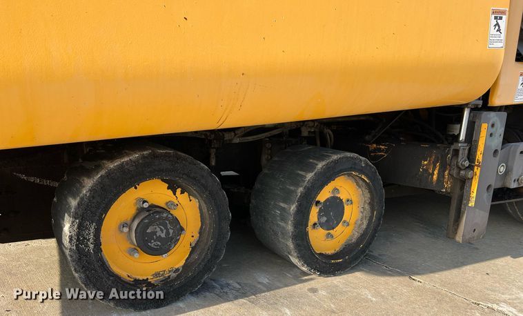 image for item NA9177 2018 Volvo P7170B  paver