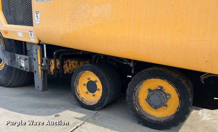 image for item NA9177 2018 Volvo P7170B  paver