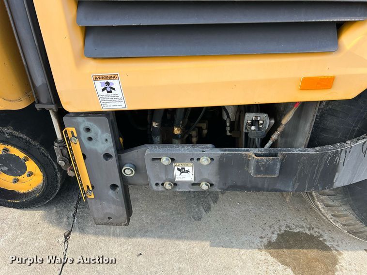 image for item NA9177 2018 Volvo P7170B  paver