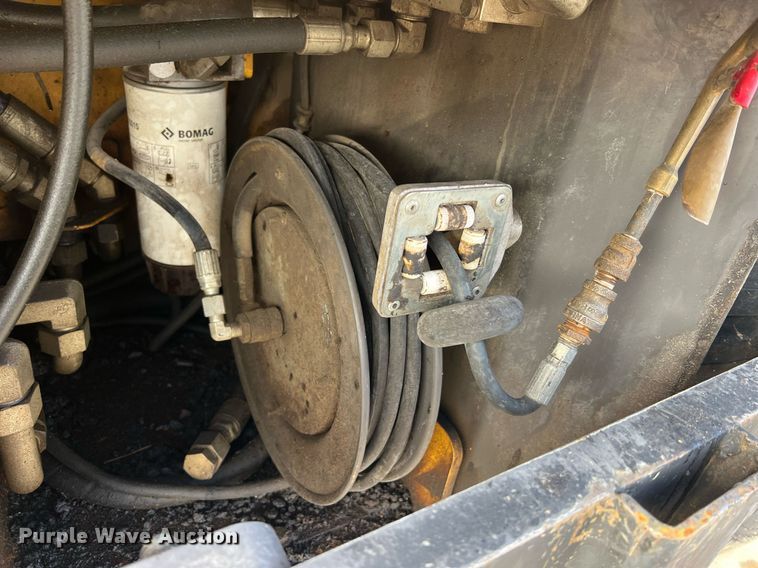 image for item NA9177 2018 Volvo P7170B  paver