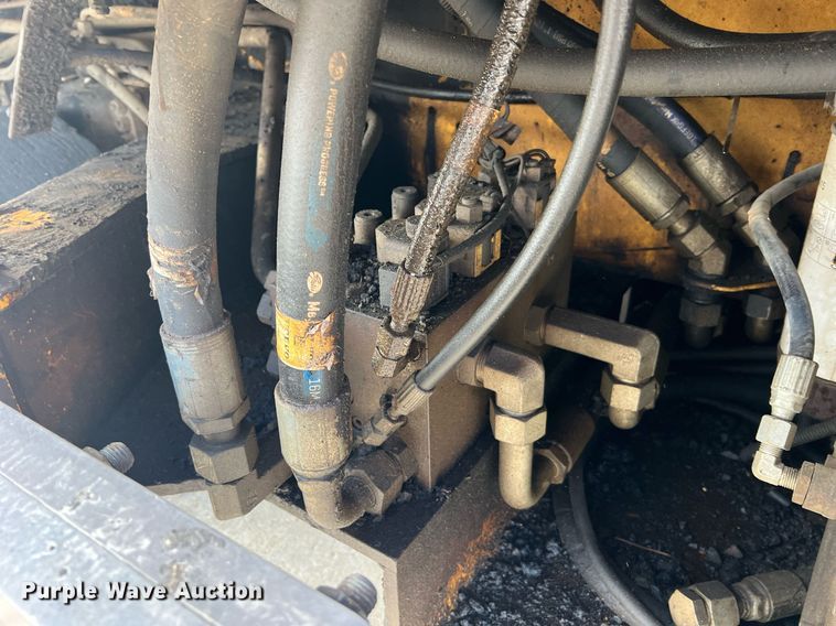 image for item NA9177 2018 Volvo P7170B  paver