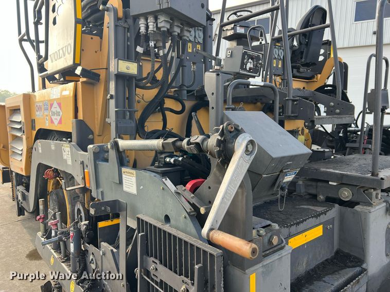 image for item NA9177 2018 Volvo P7170B  paver