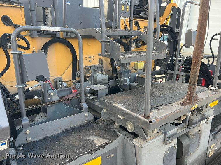 image for item NA9177 2018 Volvo P7170B  paver