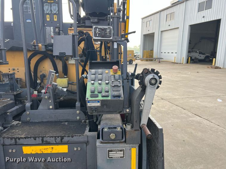 image for item NA9177 2018 Volvo P7170B  paver